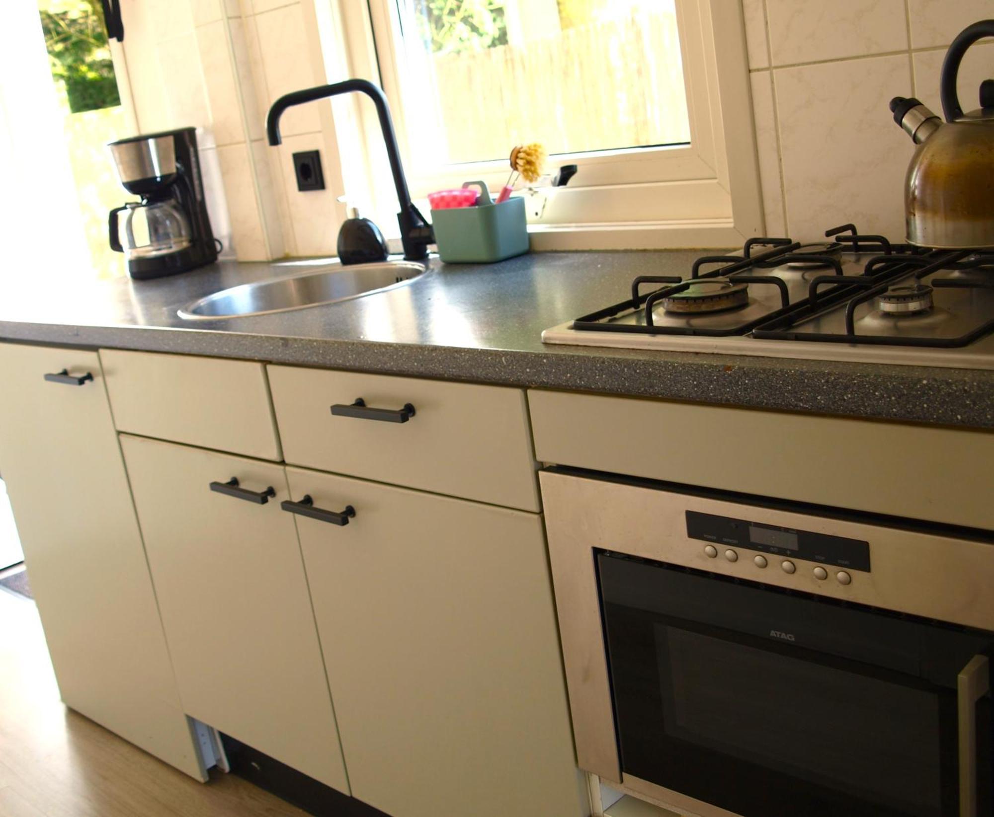 Gezellig Gemoderniseerd Chalet Op De Veluwe Putten Extérieur photo