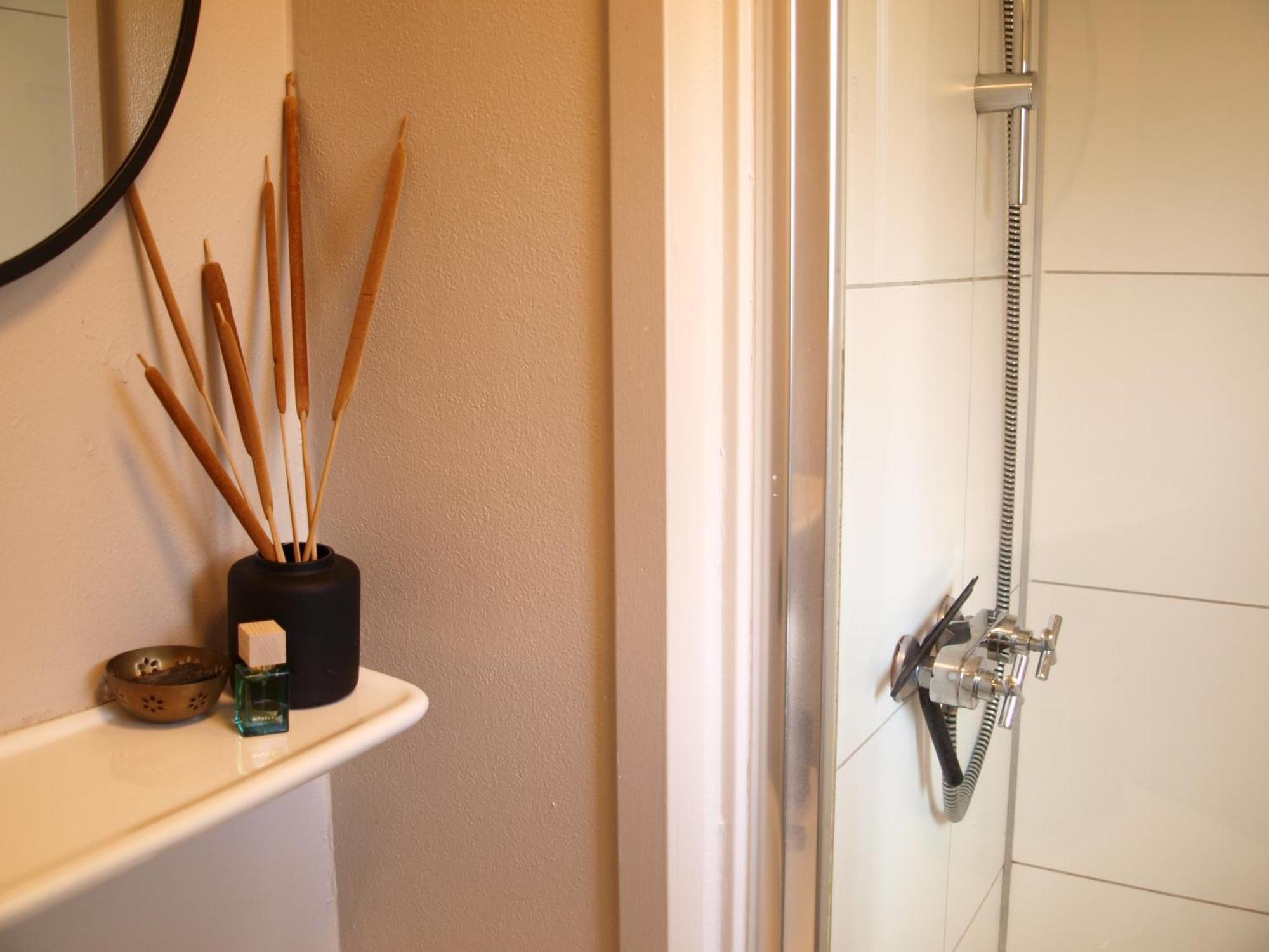 Gezellig Gemoderniseerd Chalet Op De Veluwe Putten Extérieur photo